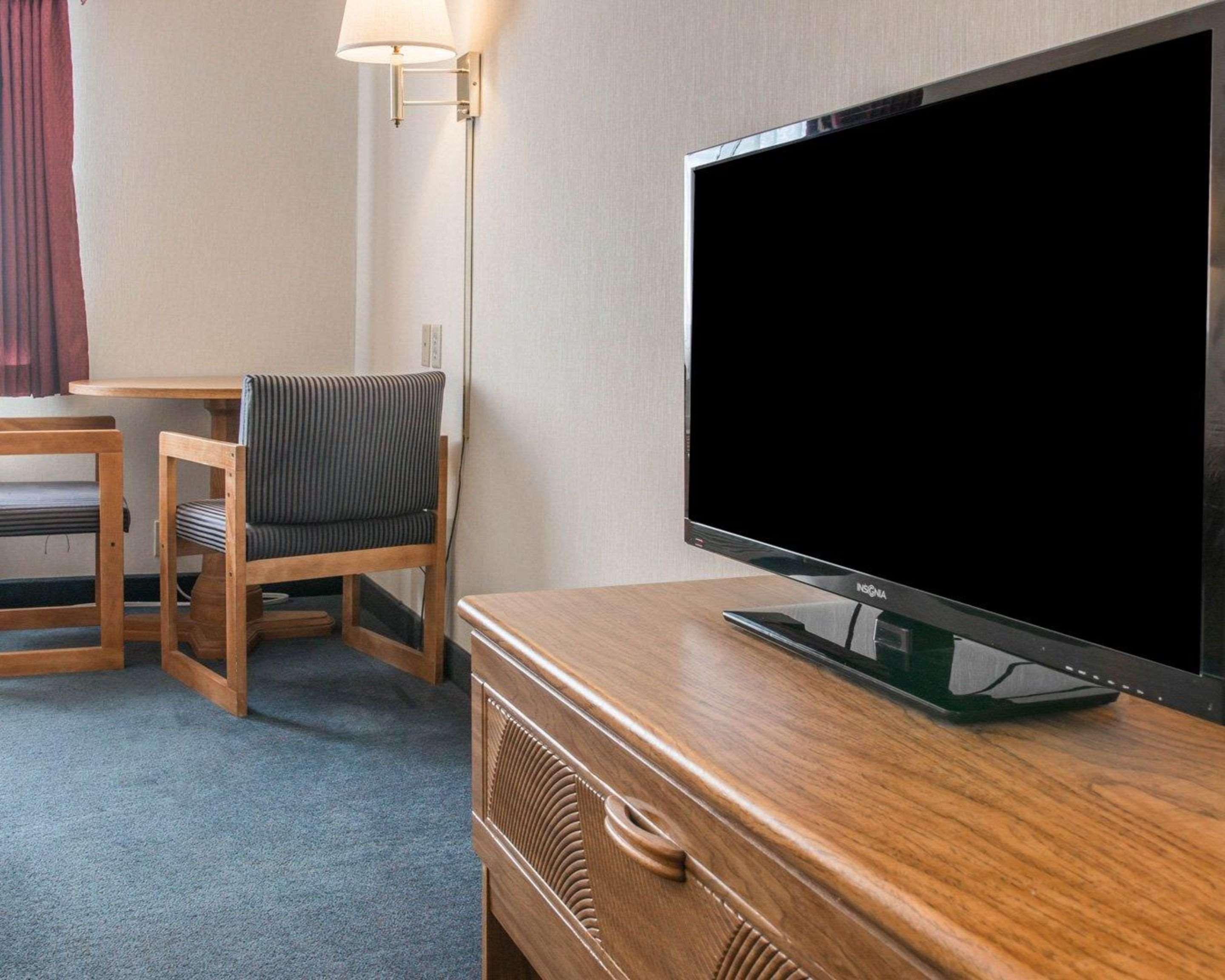 Quality Inn Hudsonville Экстерьер фото