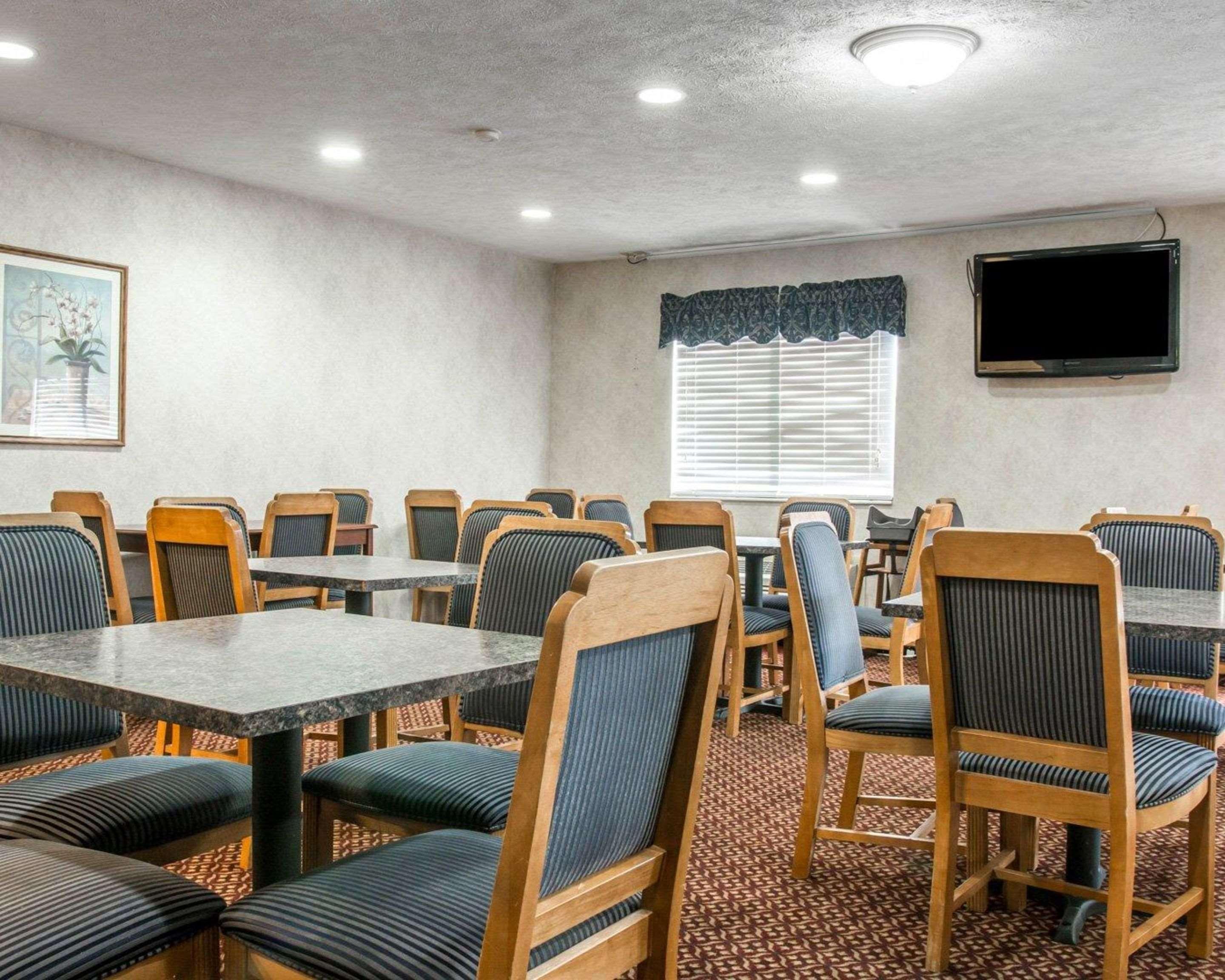 Quality Inn Hudsonville Экстерьер фото