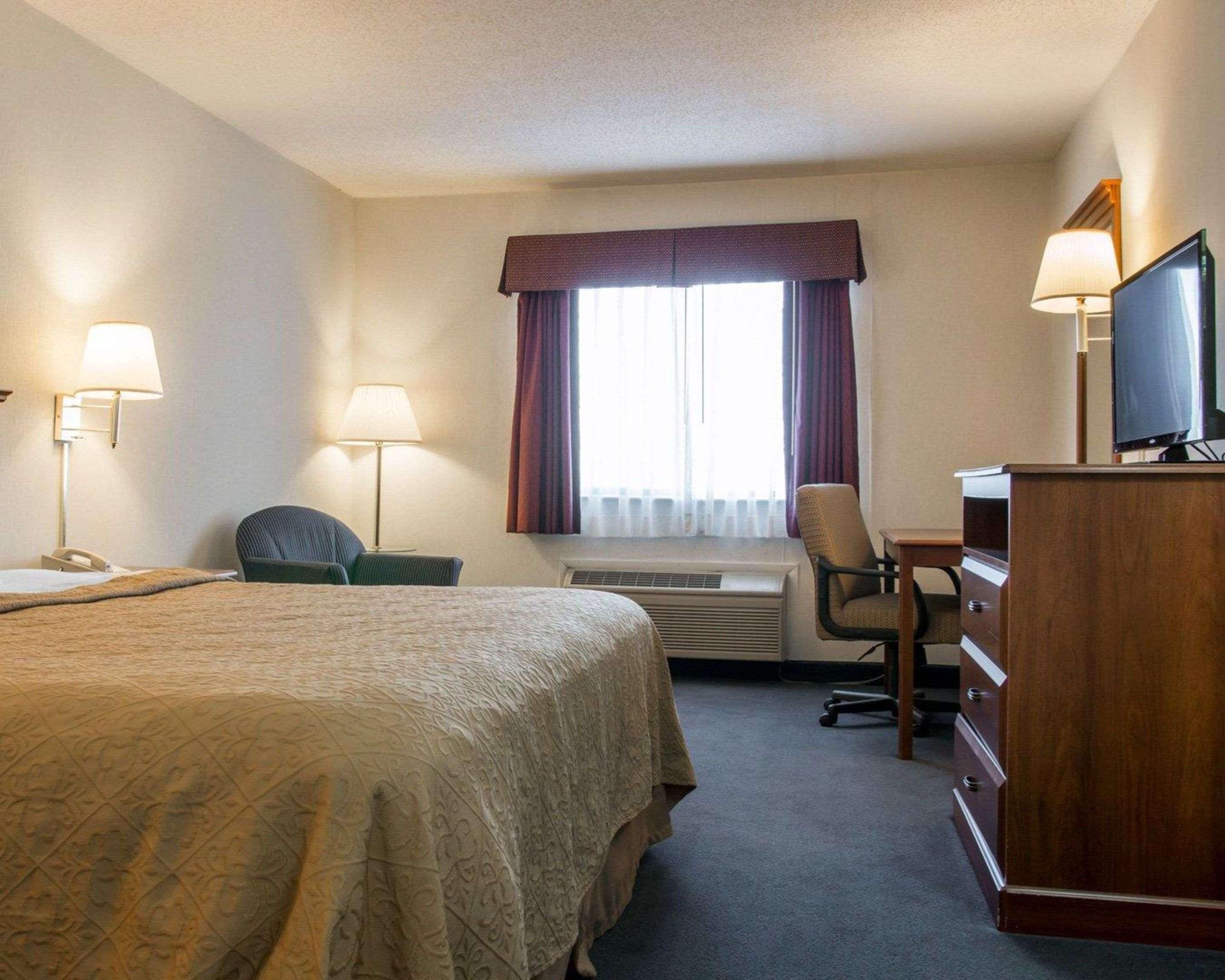 Quality Inn Hudsonville Экстерьер фото