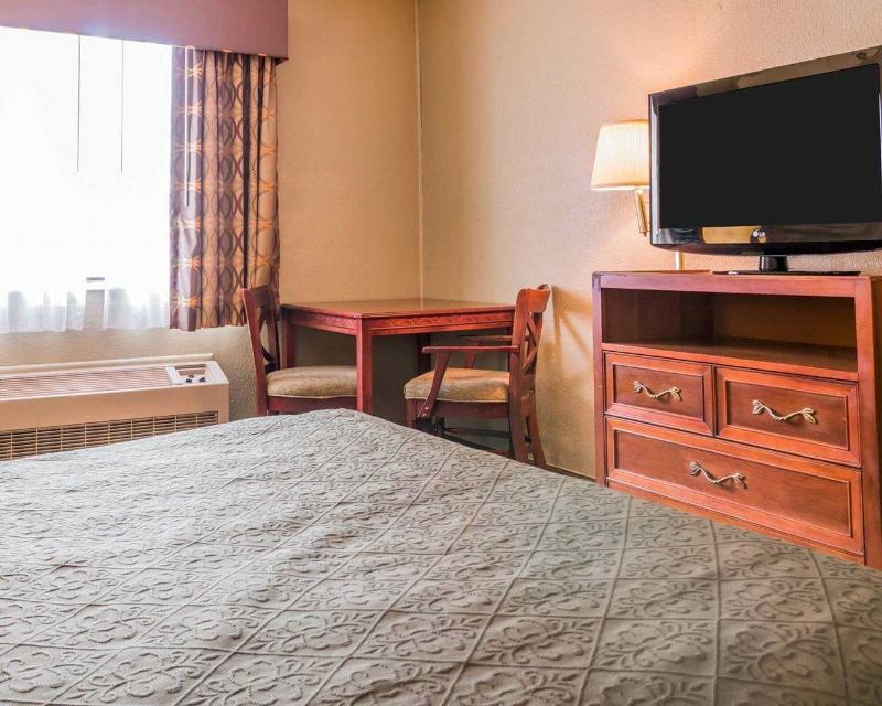 Quality Inn Hudsonville Экстерьер фото